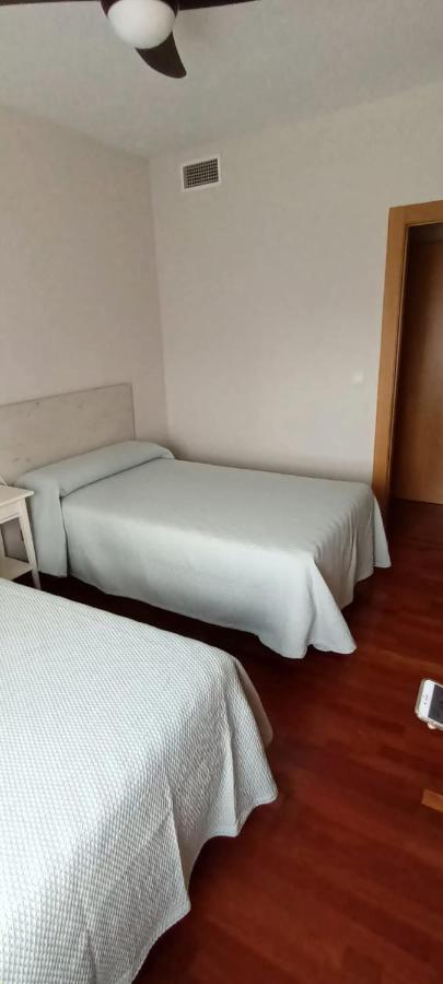 Habitacion Doble Independiente Con Bano Compartido Granada Esterno foto